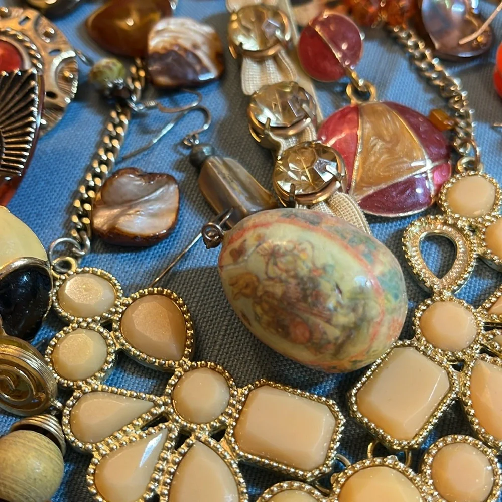 Neutral tone craft and repurpose lot - Picture 13 of 13